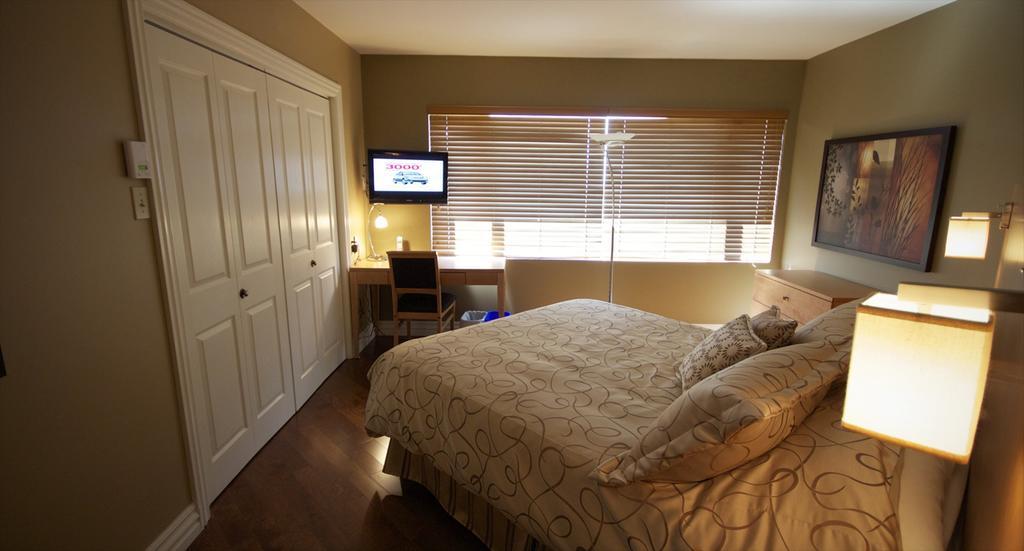 Hôtel Le Voyageur Sept-Îles Chambre photo