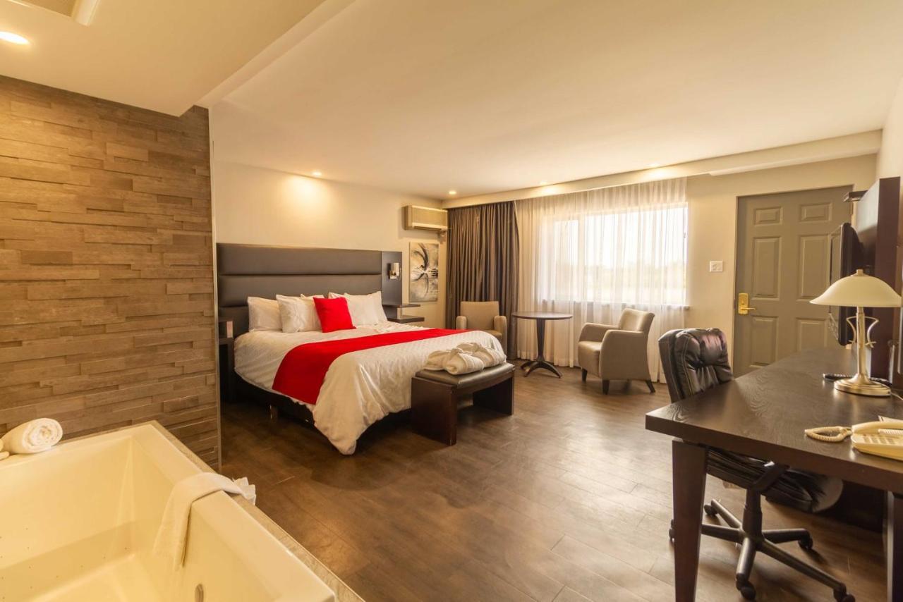Hôtel Le Voyageur Sept-Îles Extérieur photo