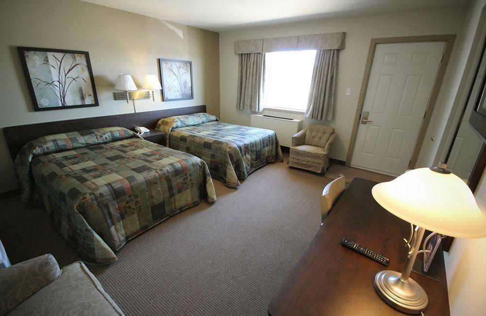 Hôtel Le Voyageur Sept-Îles Extérieur photo