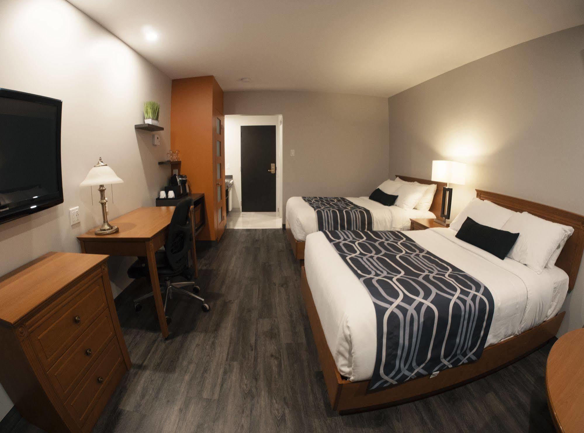Hôtel Le Voyageur Sept-Îles Extérieur photo