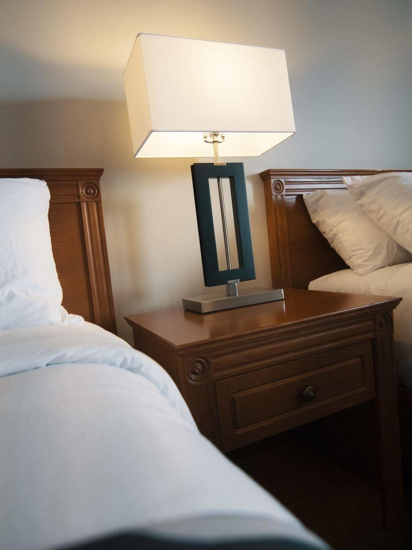 Hôtel Le Voyageur Sept-Îles Extérieur photo