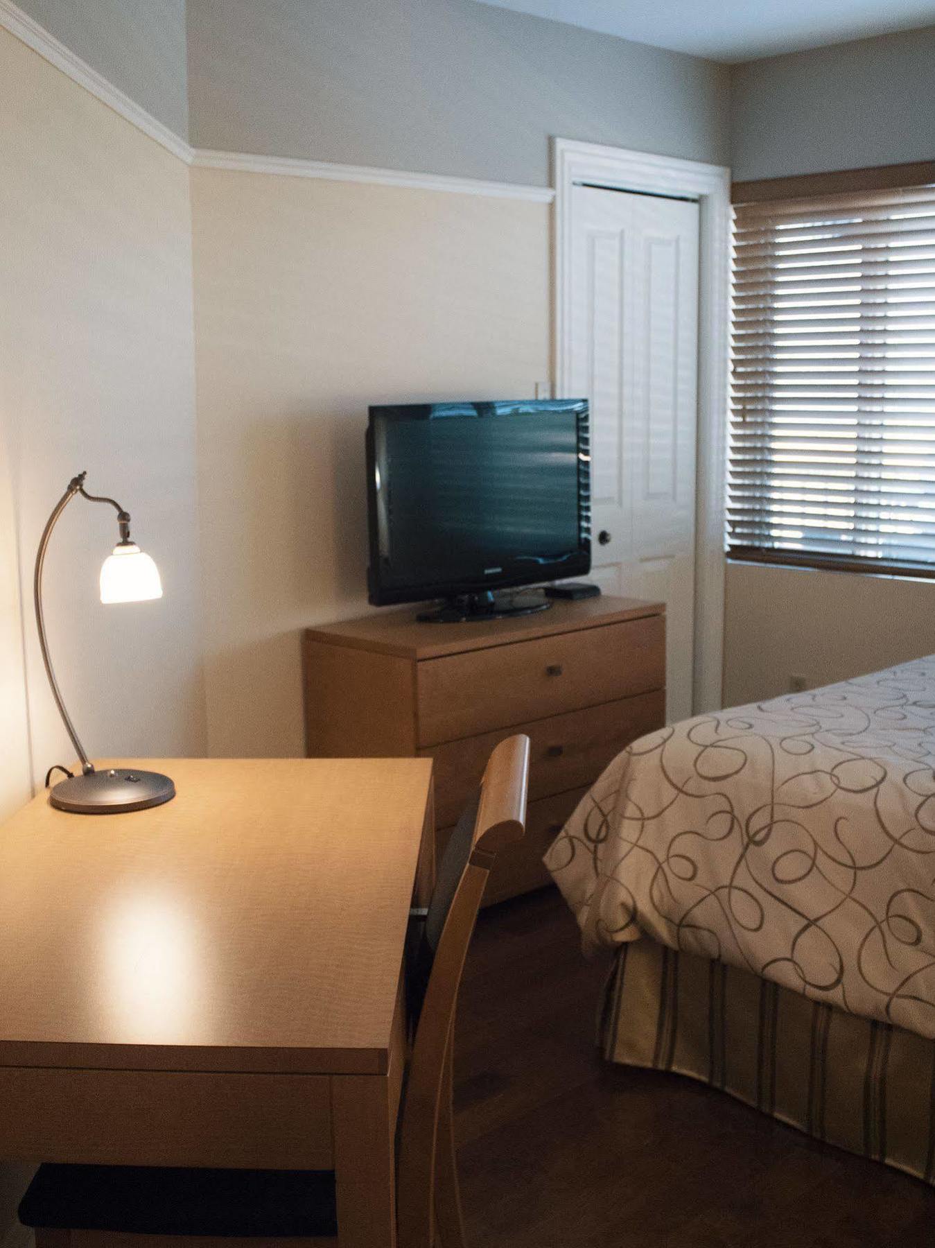 Hôtel Le Voyageur Sept-Îles Extérieur photo
